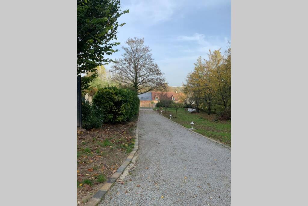 Le Lodge Des Villettes Jouy-le-Moutier Екстер'єр фото
